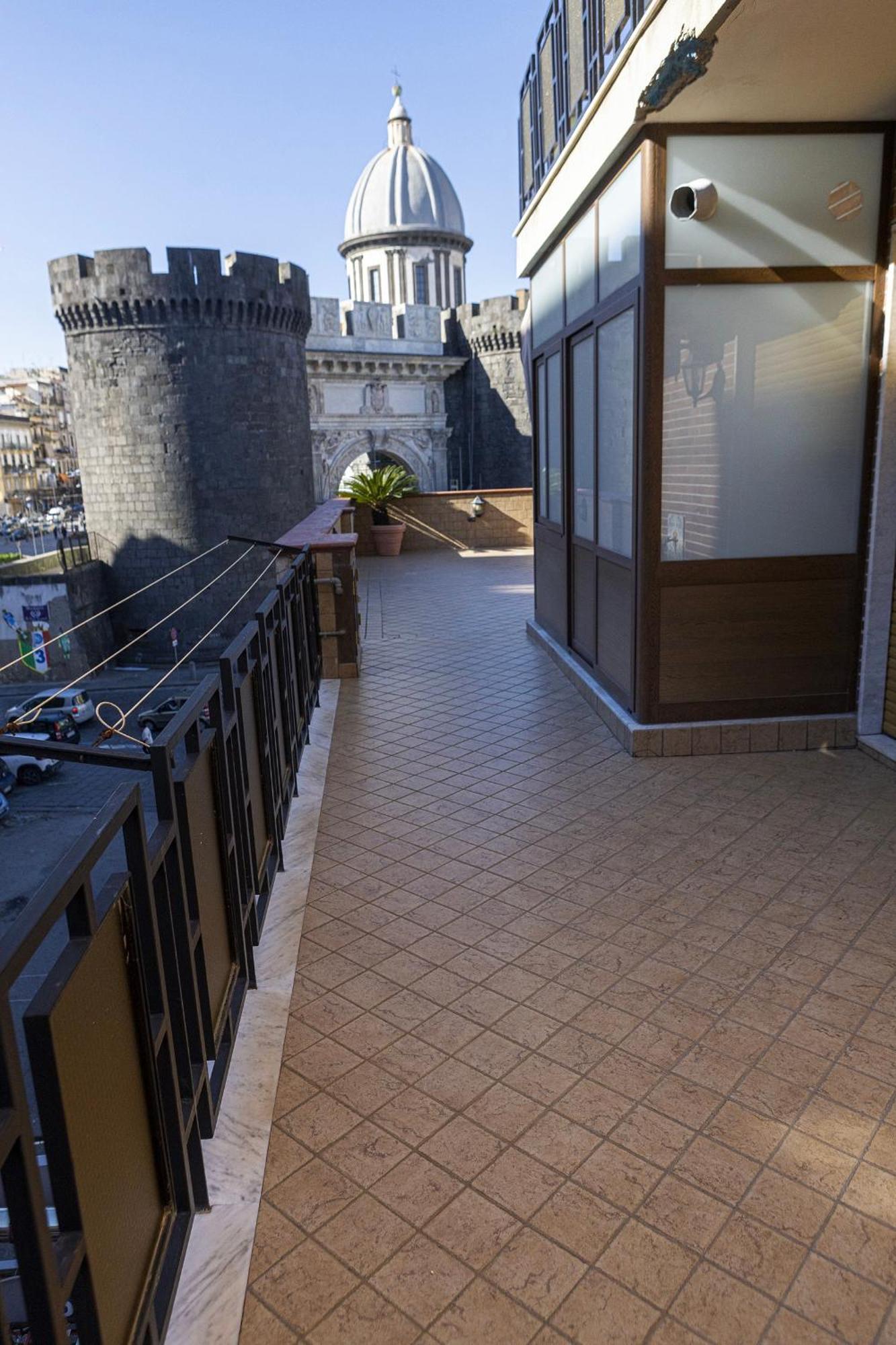 Апартаменты Terrazza Capuana Неаполь Экстерьер фото